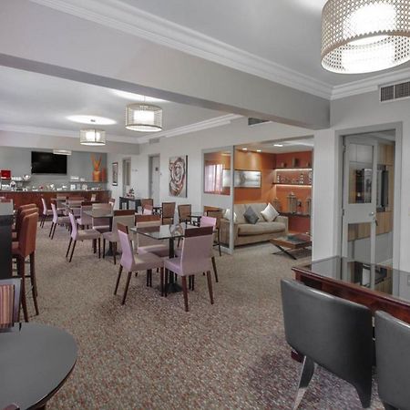 Marriott Sao Paulo Airport Hotel Guarulhos Bagian luar foto The lounge at the airport