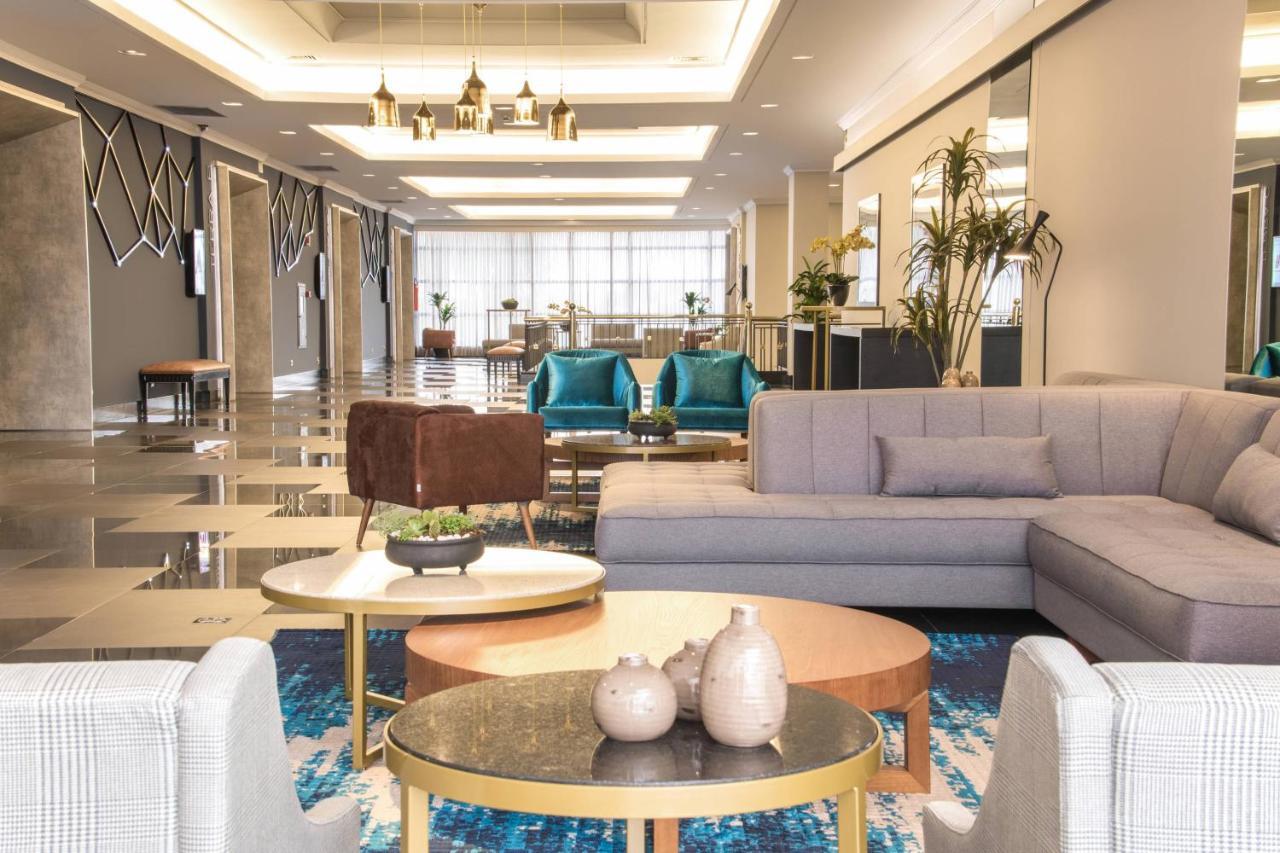 Marriott Sao Paulo Airport Hotel Guarulhos Bagian luar foto The lobby of the hotel