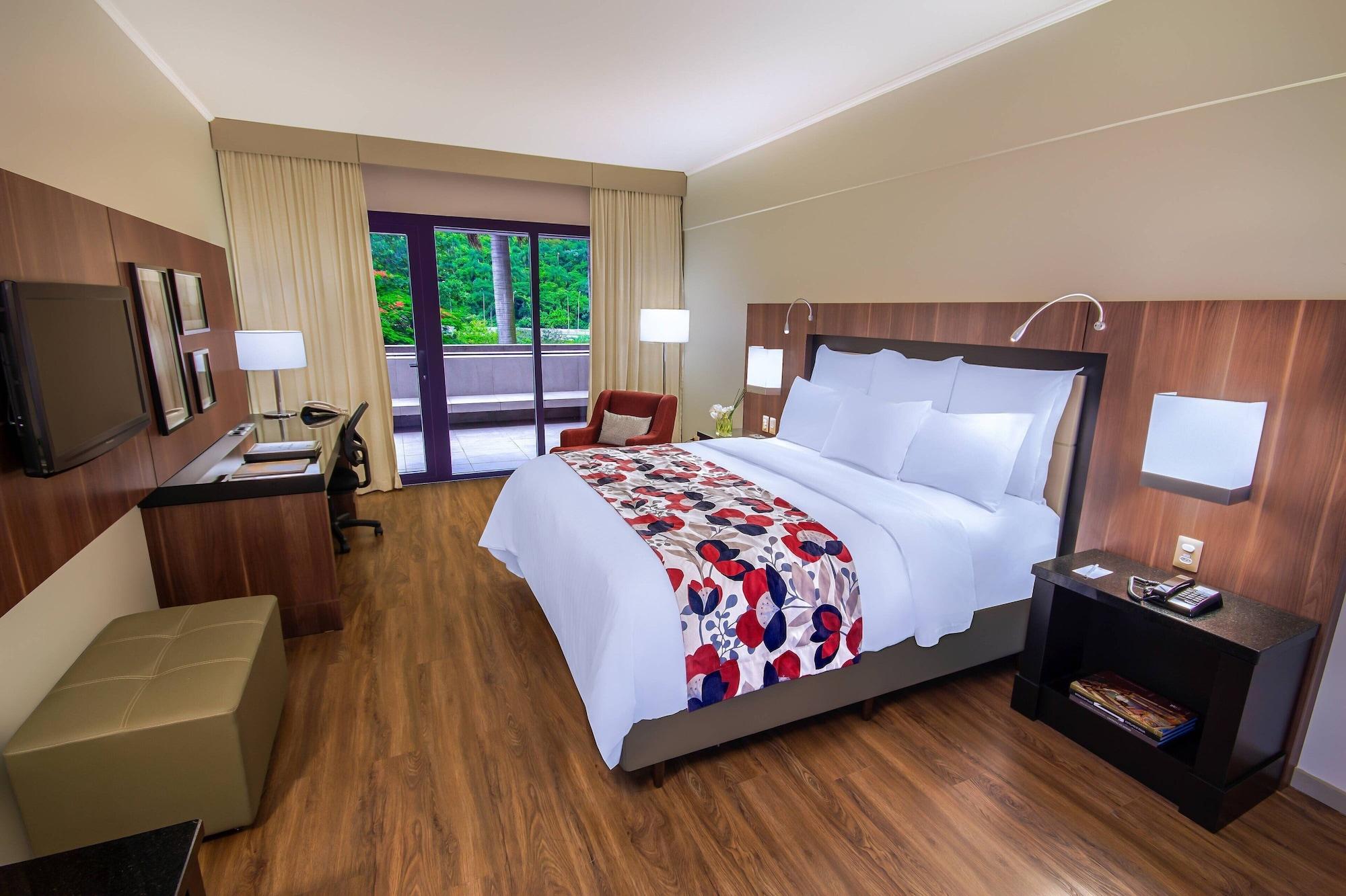 Marriott Sao Paulo Airport Hotel Guarulhos Bagian luar foto A typical room at the hotel
