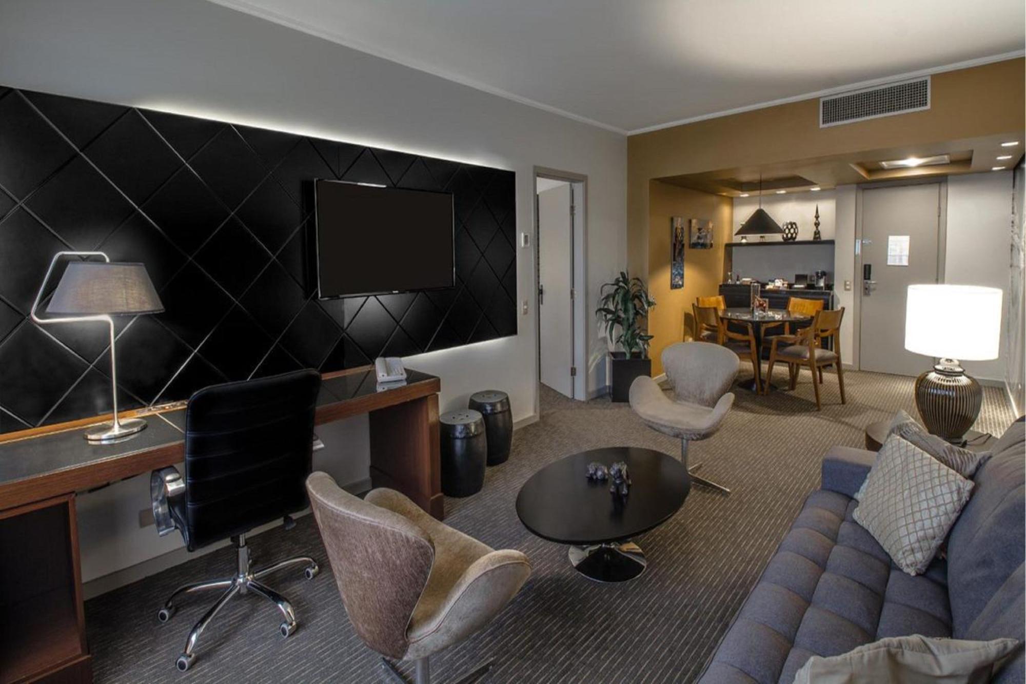 Marriott Sao Paulo Airport Hotel Guarulhos Bagian luar foto A suite at the MGM Grand